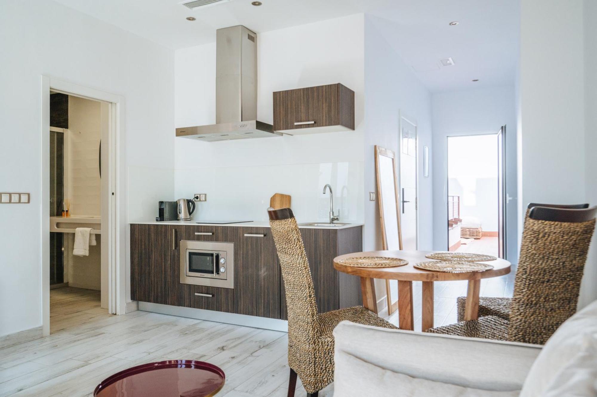 Apartamentos "El Escondite De Triana" เซบีญา ภายนอก รูปภาพ