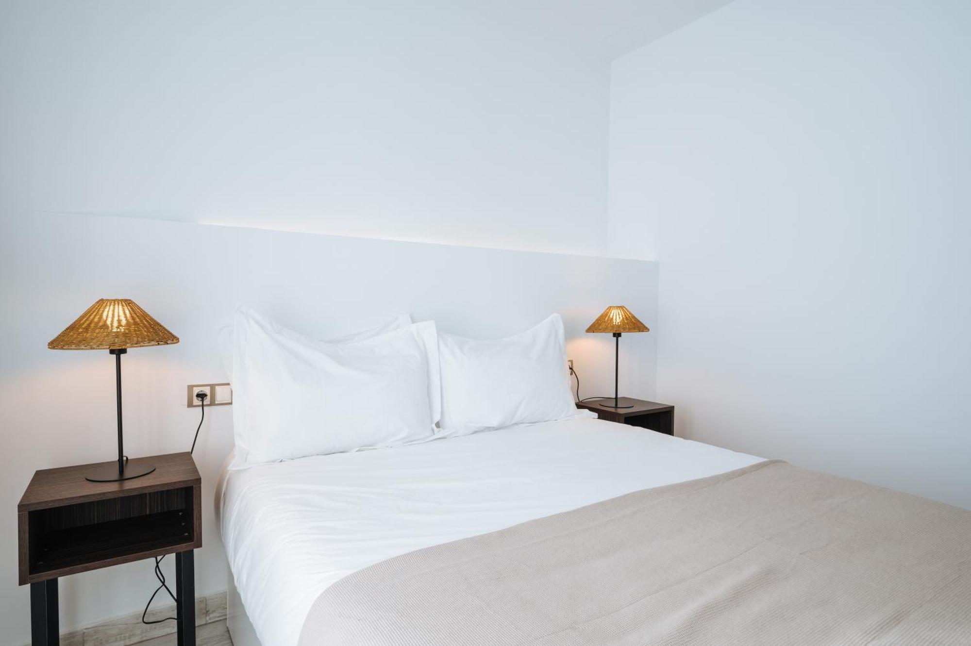 Apartamentos "El Escondite De Triana" เซบีญา ภายนอก รูปภาพ