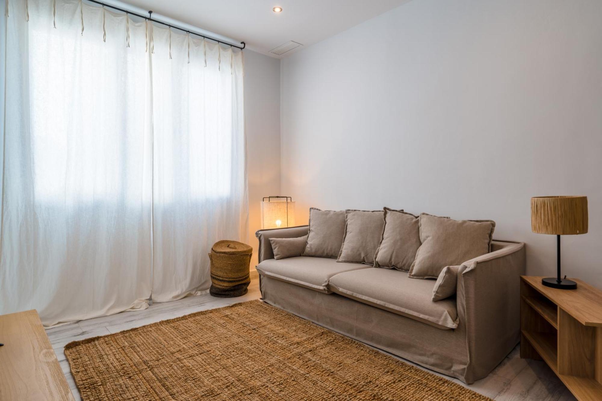 Apartamentos "El Escondite De Triana" เซบีญา ภายนอก รูปภาพ
